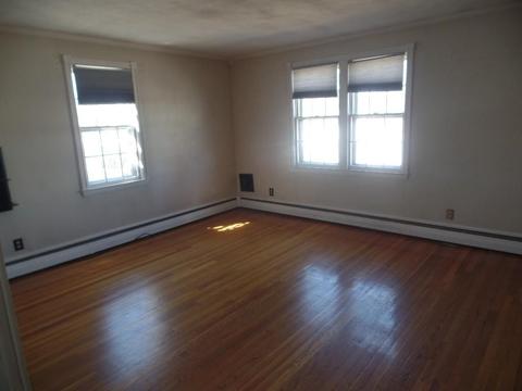 24 Randall St, Worcester, MA 01606 photo 5