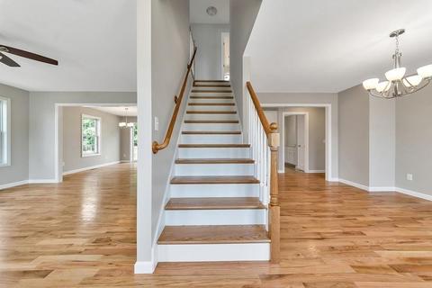 93 Joanne Dr, Springfield, MA 01119 photo 8