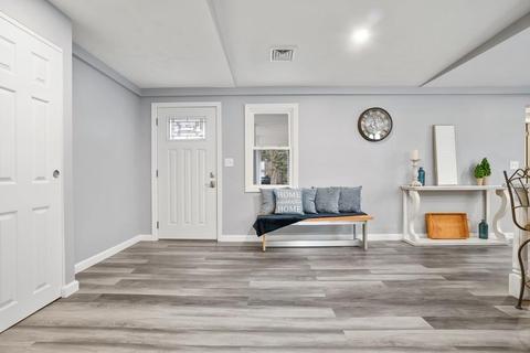 9 Exeter St, Danvers, MA 01923 photo 16