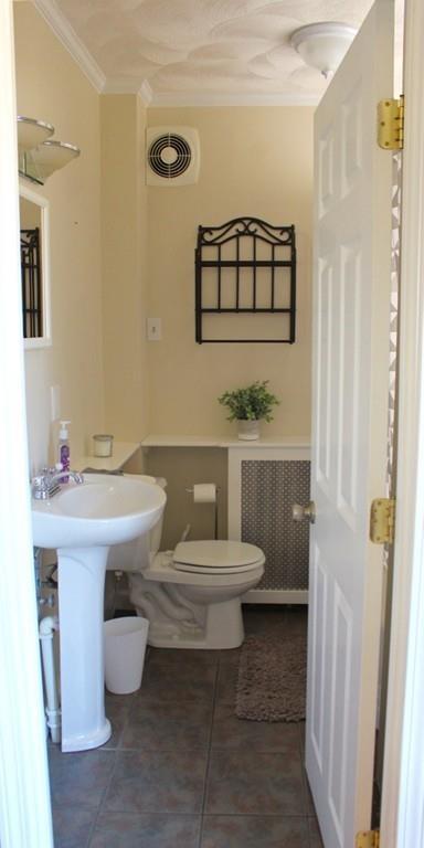 246 Willard St, Dracut, MA 01826 photo 6