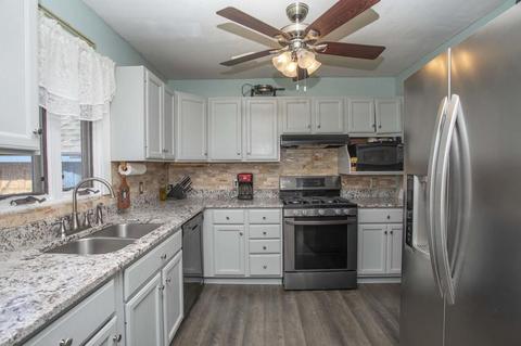24 Briarwood Dr, Wareham, MA 02571 photo 5