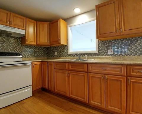 25 Colonial Ave, Easthampton, MA 01027 photo 3