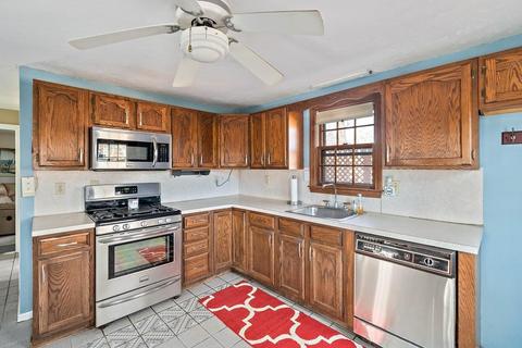 21 Mccarthy Rd, Marshfield, MA 02050 photo 2