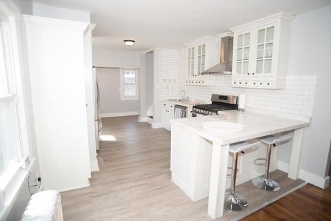 186 Maynard St, Springfield, MA 01109 photo 14