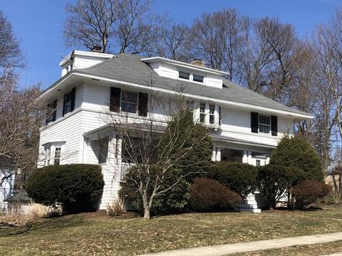 19 Lenox St, Worcester, MA 01602 photo 1