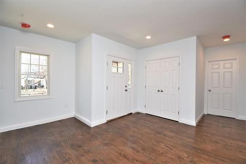 497 Locust St, Danvers, MA 01923 photo 2