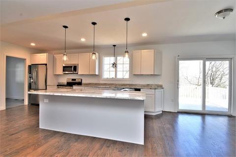 497 Locust St, Danvers, MA 01923 photo 5