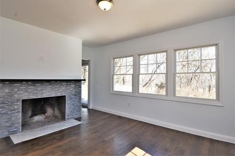 497 Locust St, Danvers, MA 01923 photo 8