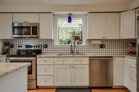 16 Arnold Rd, Framingham, MA 01701 photo 8