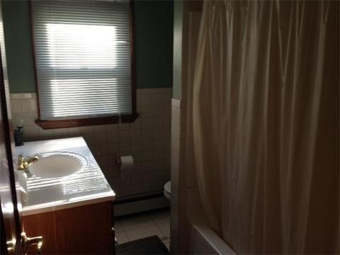 72 Irene St, Springfield, MA 01108 photo 9