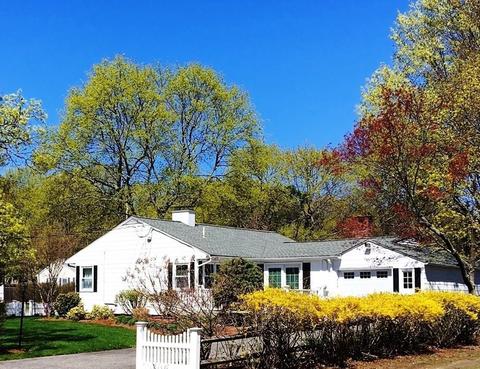 7 Edgell Dr, Framingham, MA 01701 photo 1