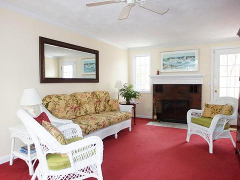 7 Edgell Dr, Framingham, MA 01701 photo 16