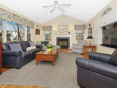 60 Horace St, Needham, MA 02494 photo 11