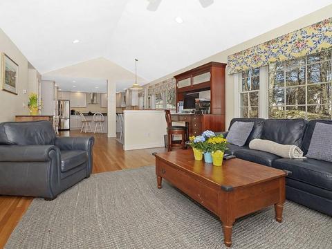 60 Horace St, Needham, MA 02494 photo 12