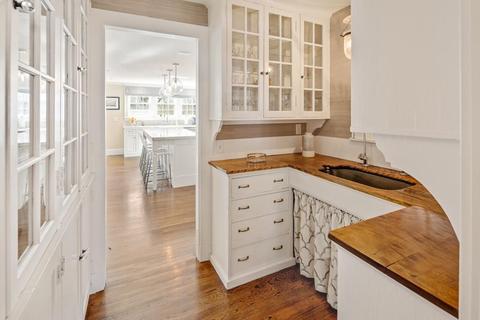 88 Fearing Rd, Hingham, MA 02043 photo 5
