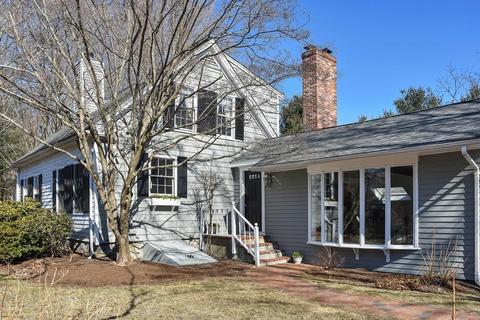 83 Brown St, Weston, MA 02493 photo 2