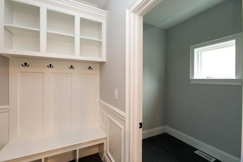 37 Pleasant St, Needham, MA 02492 photo 9