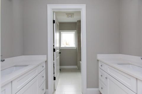 37 Pleasant St, Needham, MA 02492 photo 16