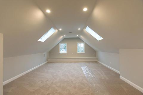 37 Pleasant St, Needham, MA 02492 photo 15