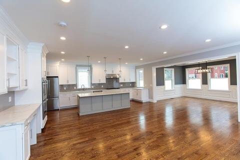 37 Pleasant St, Needham, MA 02492 photo 8