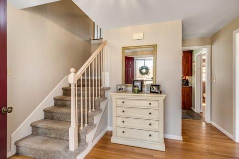 6 Jacks Way, Franklin, MA 02038 photo 4