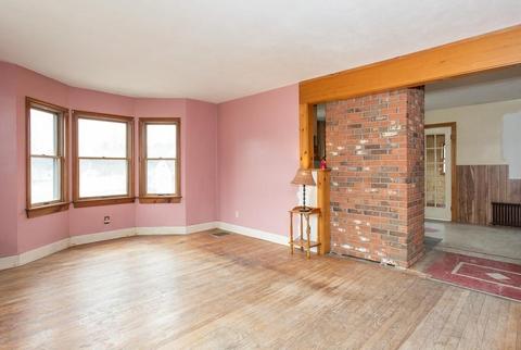 34 Brook St, Easthampton, MA 01027 photo 9