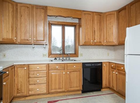 34 Brook St, Easthampton, MA 01027 photo 5