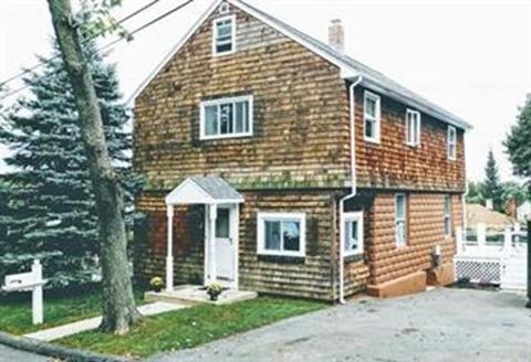 2 Cliff St, Saugus, MA 01906 photo 1
