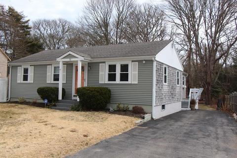 52 Thorne Rd, Bourne, MA 02532 photo 2