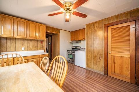 197 Phoenix Ter, Springfield, MA 01104 photo 4