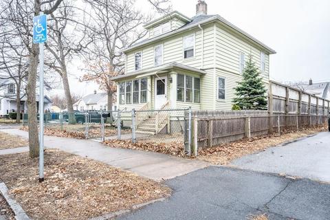 197 Phoenix Ter, Springfield, MA 01104 photo 1