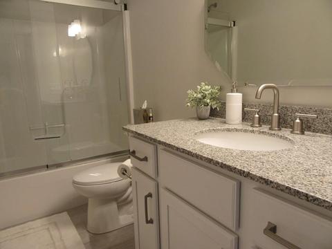 671 Salisbury St, Worcester, MA 01609 photo 26