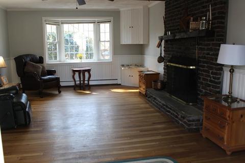 5 Fall Ln, Canton, MA 02021 photo 2