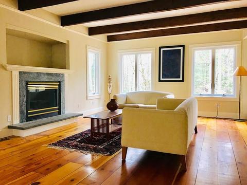 8 Pine Tree Cir, Pelham, MA 01002 photo 3