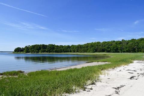 64 Burgess Point Rd, Wareham, MA 02571 photo 3
