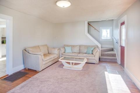 33 Mohegan Ave, Springfield, MA 01151 photo 14