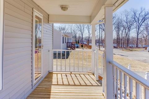 33 Mohegan Ave, Springfield, MA 01151 photo 7