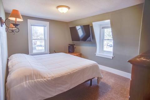 33 Mohegan Ave, Springfield, MA 01151 photo 16