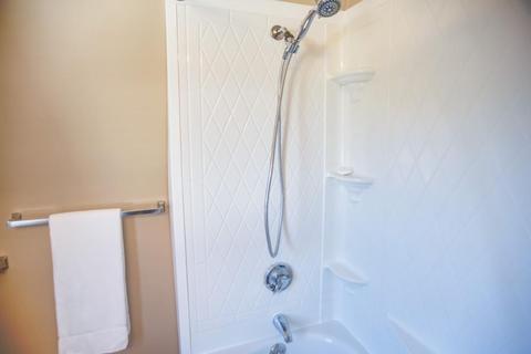33 Mohegan Ave, Springfield, MA 01151 photo 21