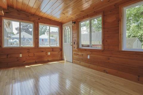 145 Fairfield Ave, Woonsocket, RI 02895 photo 6
