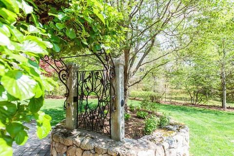 175 Cliff Rd, Wellesley, MA 02481 photo 27