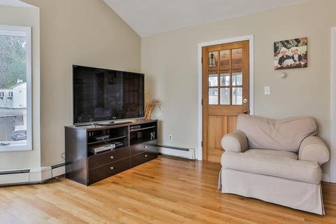 25 Sandra Ln, Reading, MA 01867 photo 19