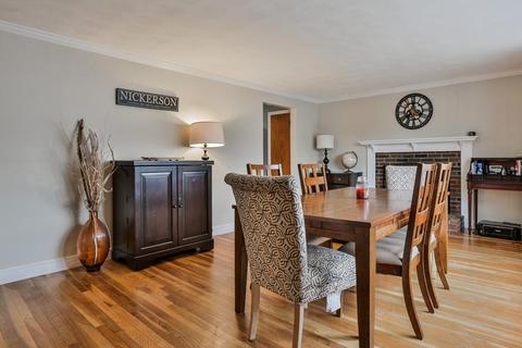 25 Sandra Ln, Reading, MA 01867 photo 8