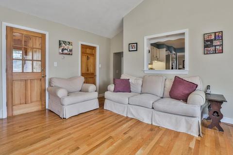25 Sandra Ln, Reading, MA 01867 photo 20