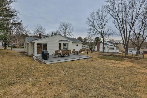 25 Sandra Ln, Reading, MA 01867 photo 5