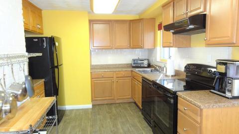 103 Simpson Dr, Framingham, MA 01701 photo 3