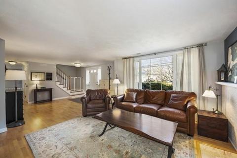 7 Waring Rd, Natick, MA 01760 photo 3