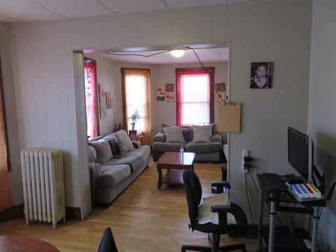 27 Marion Ave, Worcester, MA 01604 photo 13