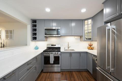 38 Juniper St #111, Brookline, MA 02445 photo 4