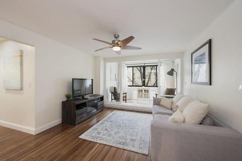 38 Juniper St #111, Brookline, MA 02445 photo 5